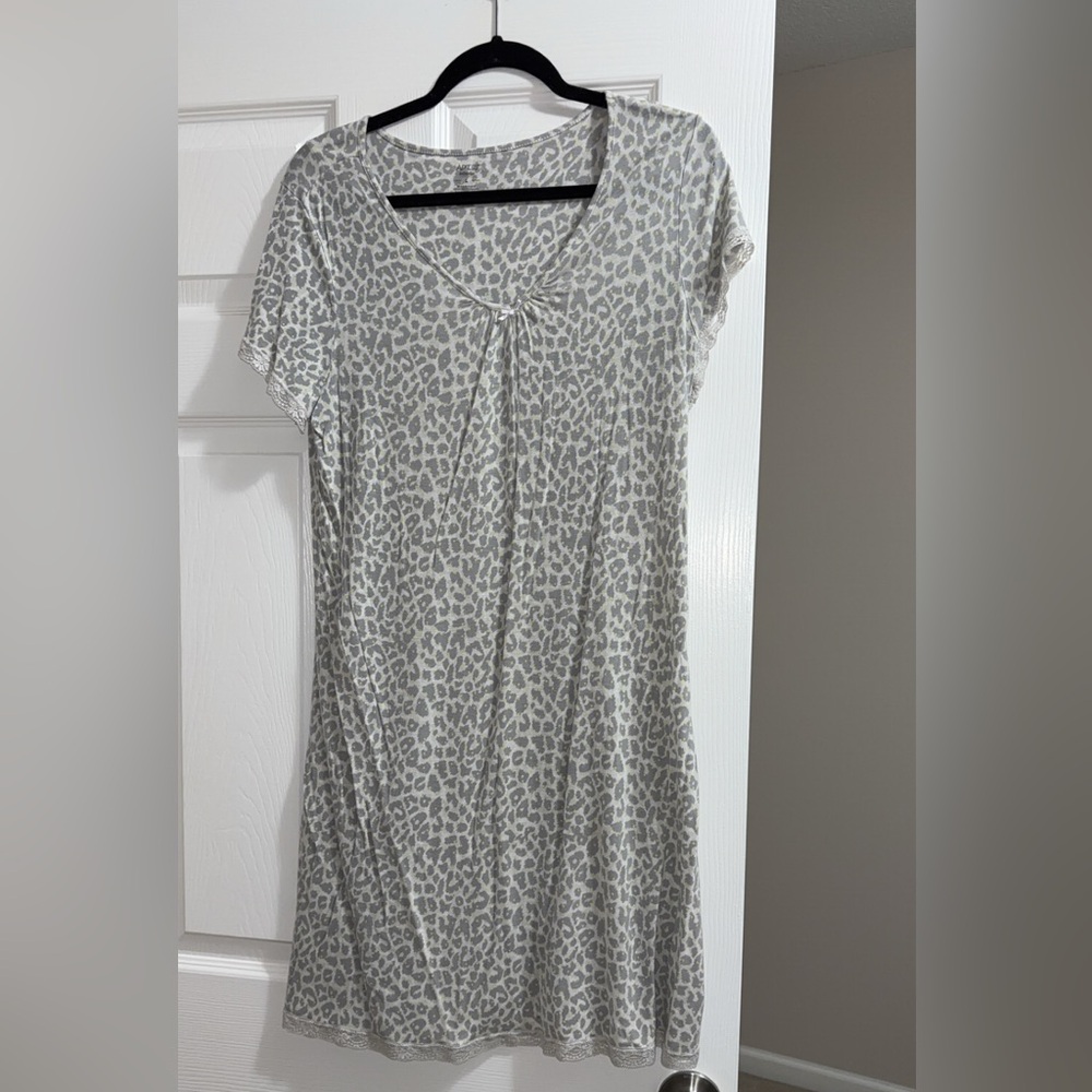 Apt. 9 Women’s Gray Leopard Print Night Gown with Yellow Dot Accents